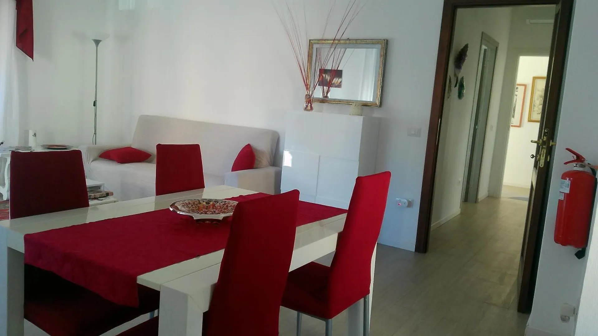 אוריסטאנו Cappuccini Apartments בית נופש